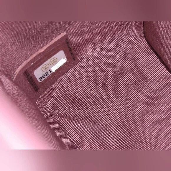 CHANEL Small Boy Bag. - Picture 13 of 15